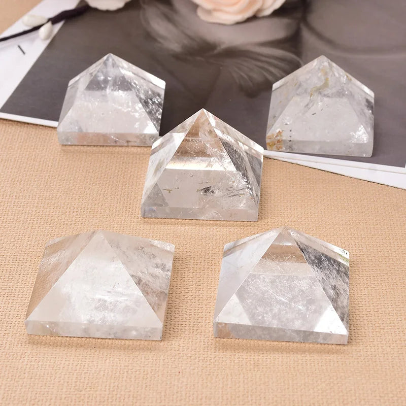 Pirâmide Orgonite Quartzo Transparente